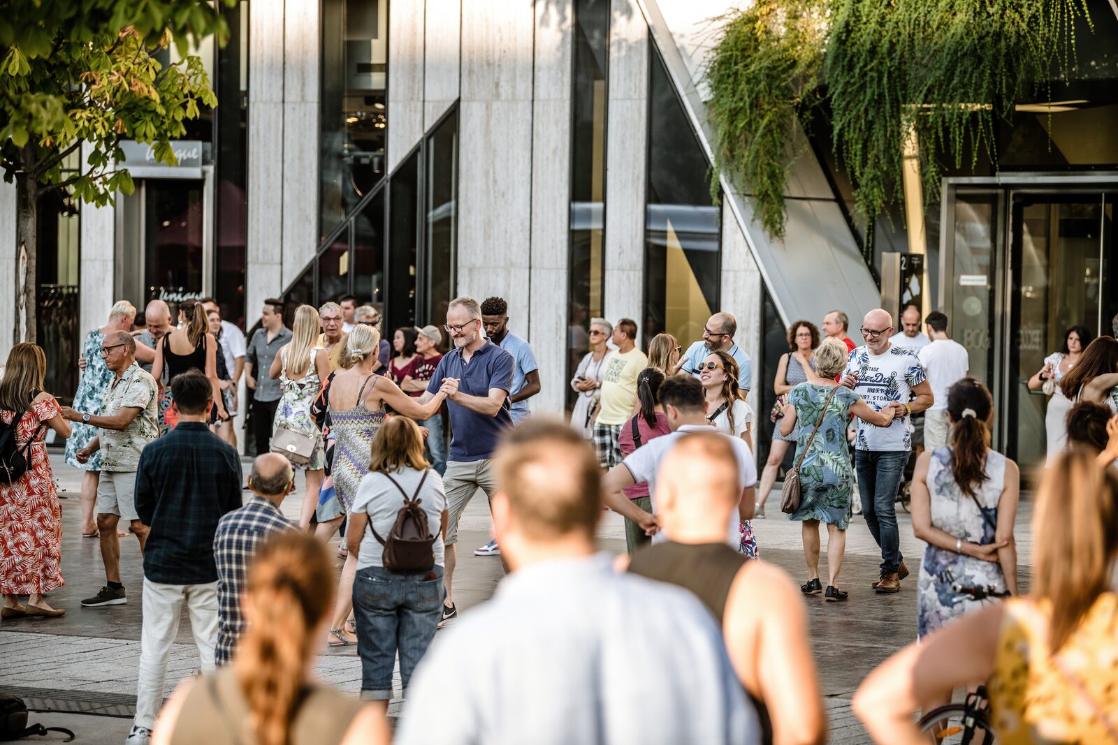 Salsa am Kö-Bogen